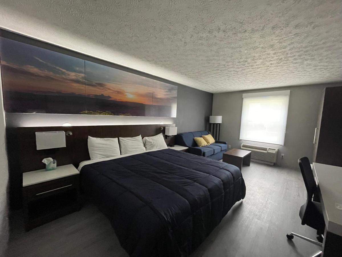 Hotel Luxor & Suites, A Travelodge By Wyndham Elkins