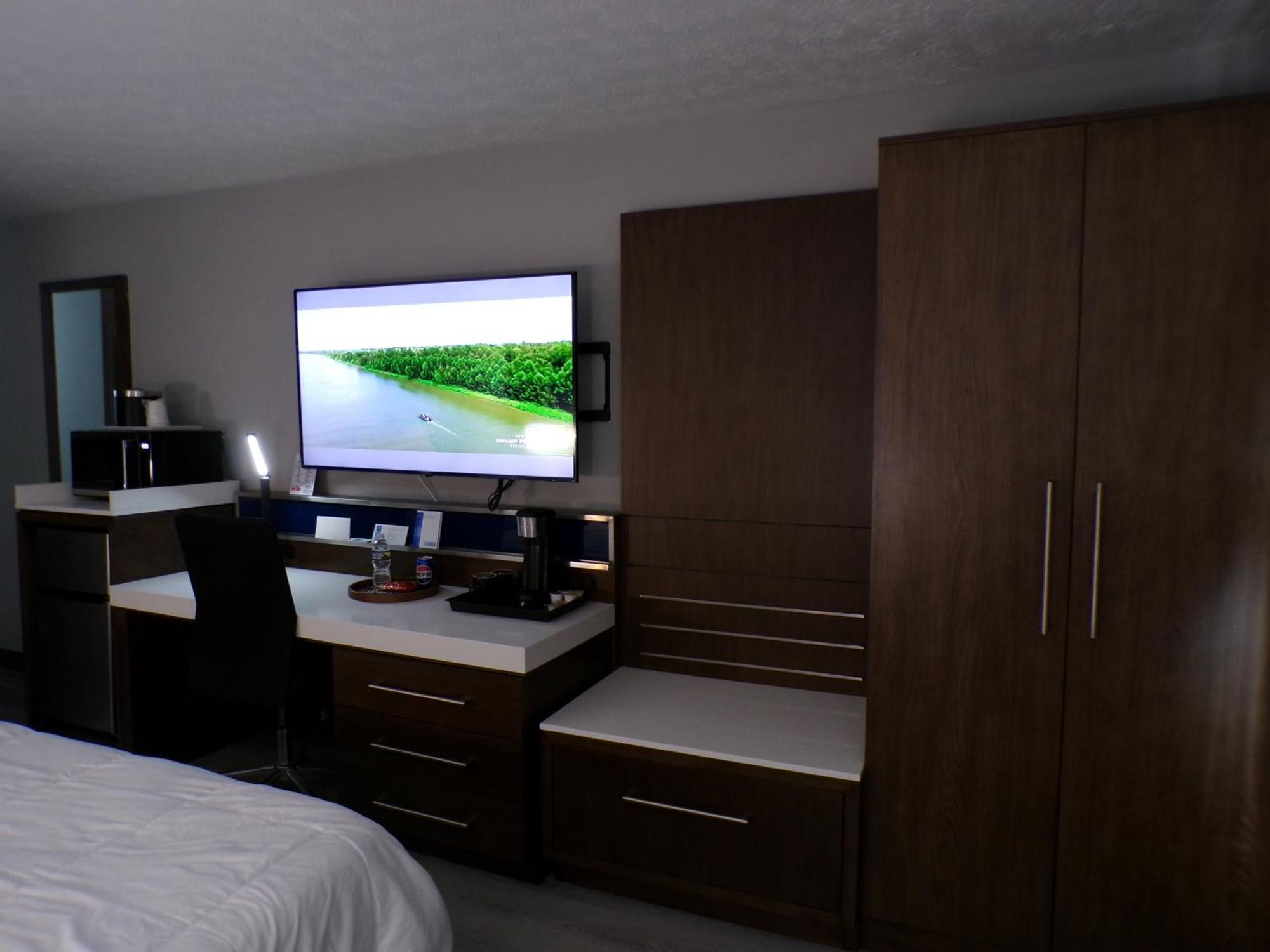 Luxor & Suites, A Travelodge By Wyndham Hotel