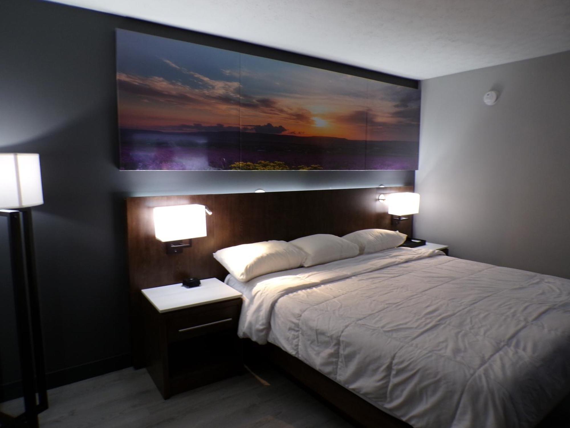 Luxor & Suites, A Travelodge By Wyndham Hotel Elkins